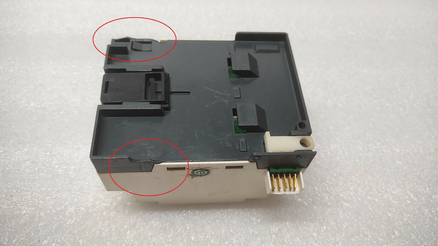 SE ZELIO SR3 XT101BD LOGIC RELAY 88960221 SR3XT101BD