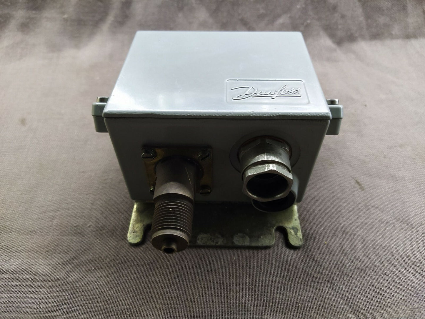 Danfoss KPS 37 060-3101 106 Pressure Switch and Thermostat