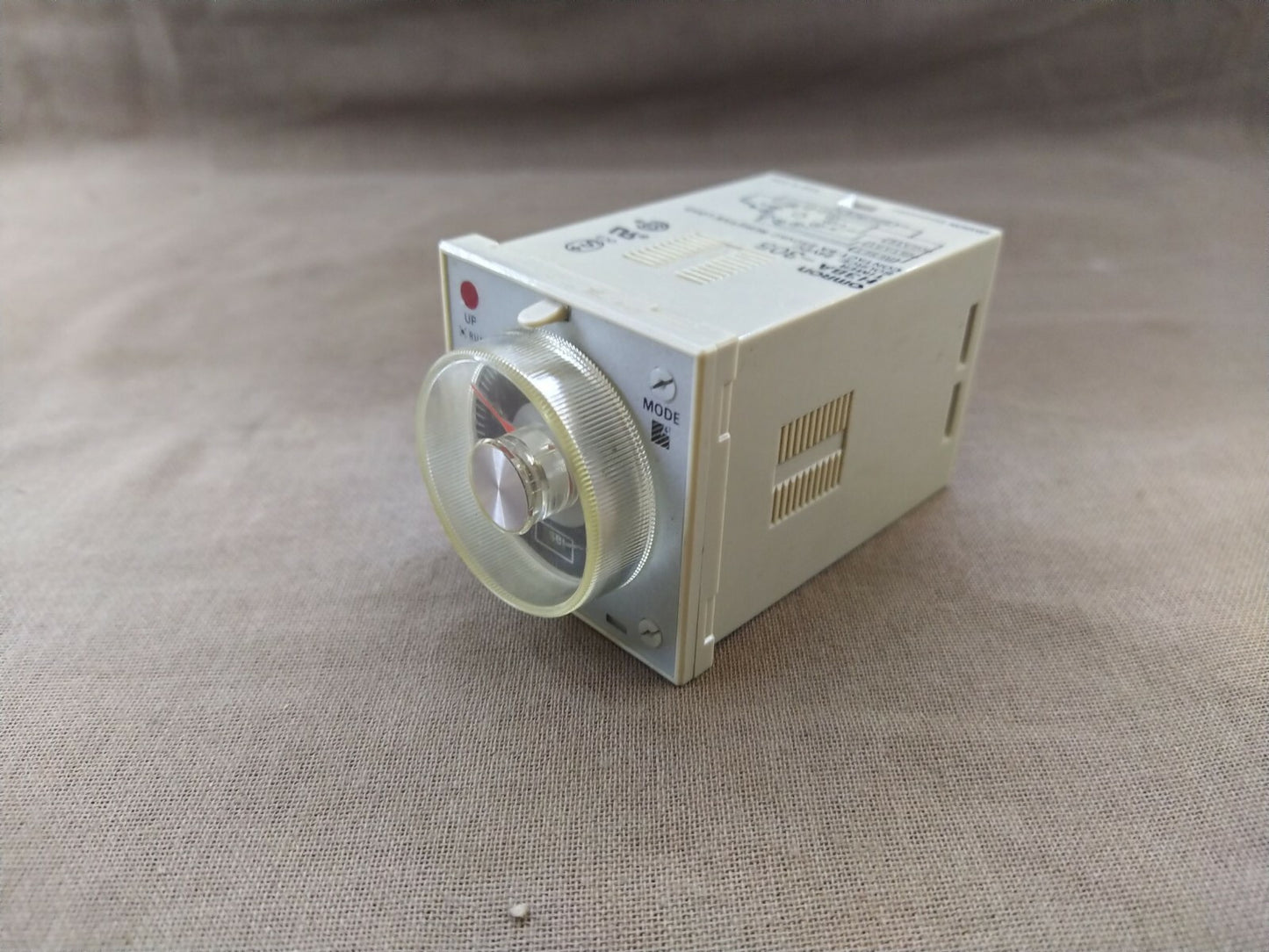 Omron H3BA-305 Timer 24VDC