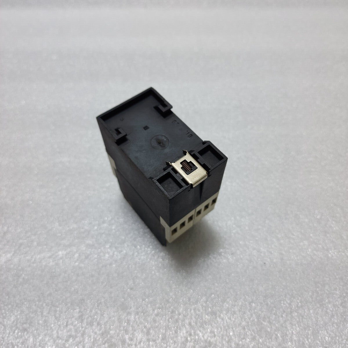 TELEMECANIQUE RM3 TAR1 TIME DELAY RELAY RM3 TAR113QN7 300-415V 06134