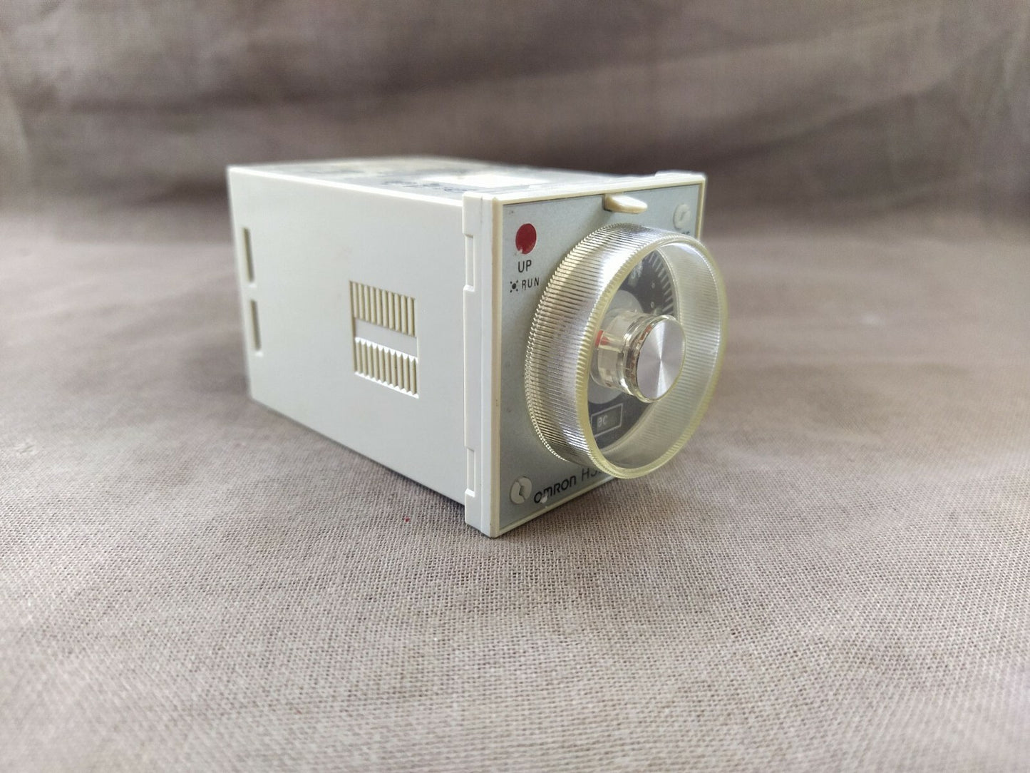 Omron H3BA-305 Timer 24VDC