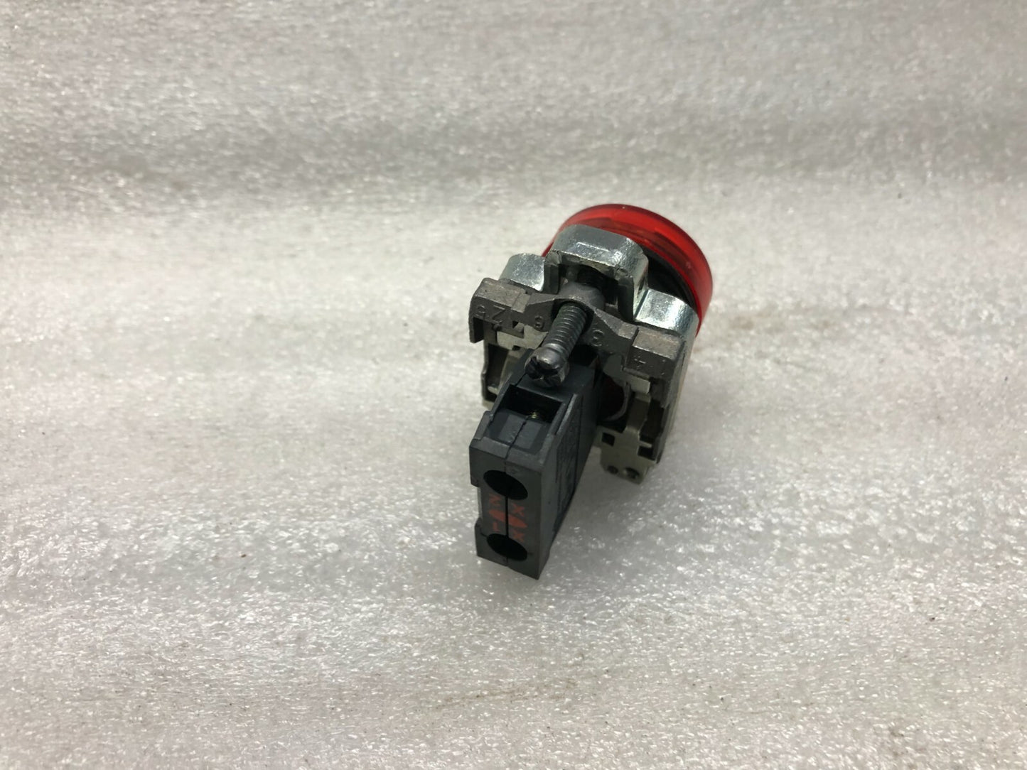 SE XB4 BVB4 RED METAL PILOT LIGHT 089193