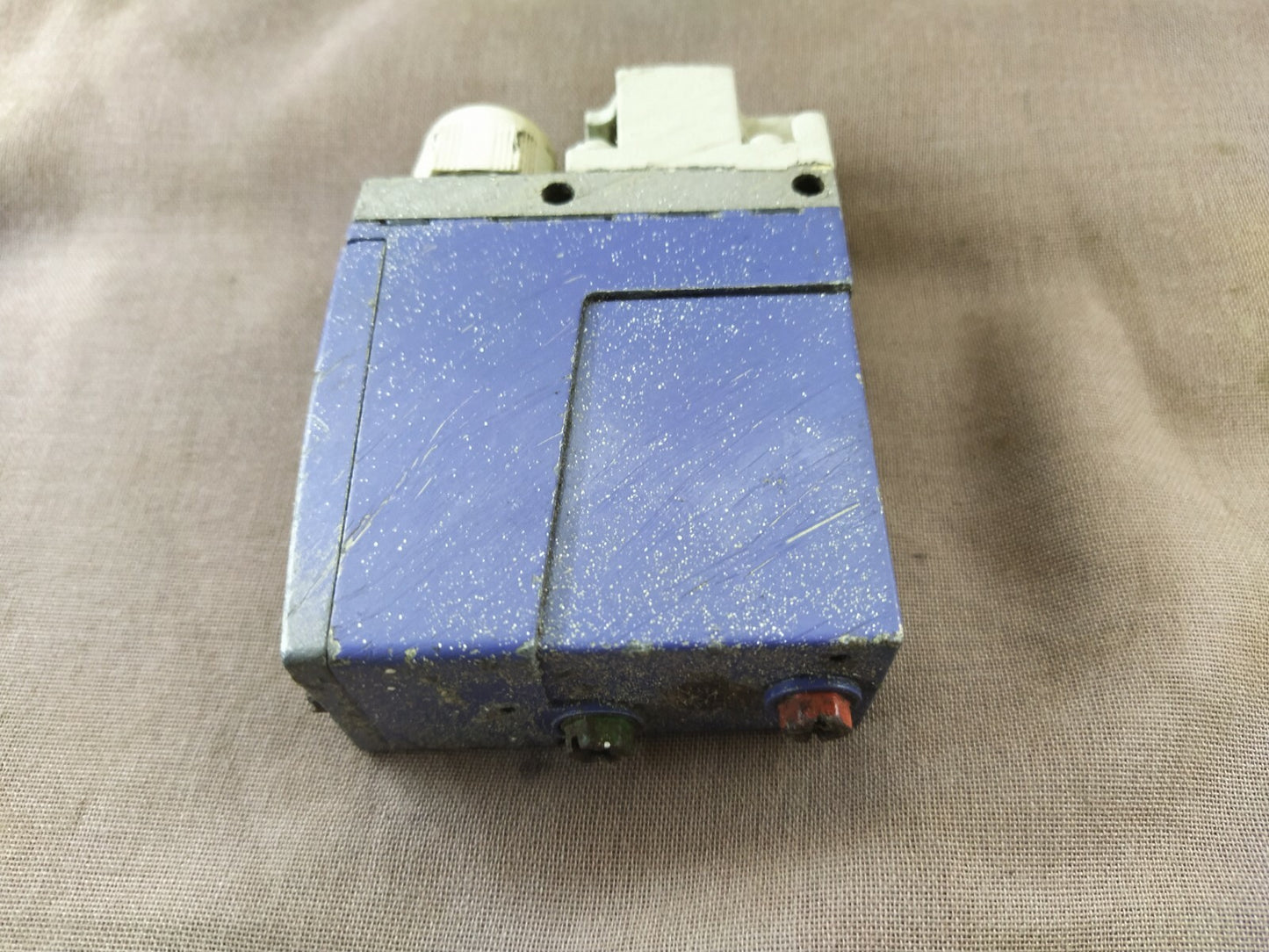 Telemecanique Nautilus XML B070D2S11 Switch XMLB070D2S11