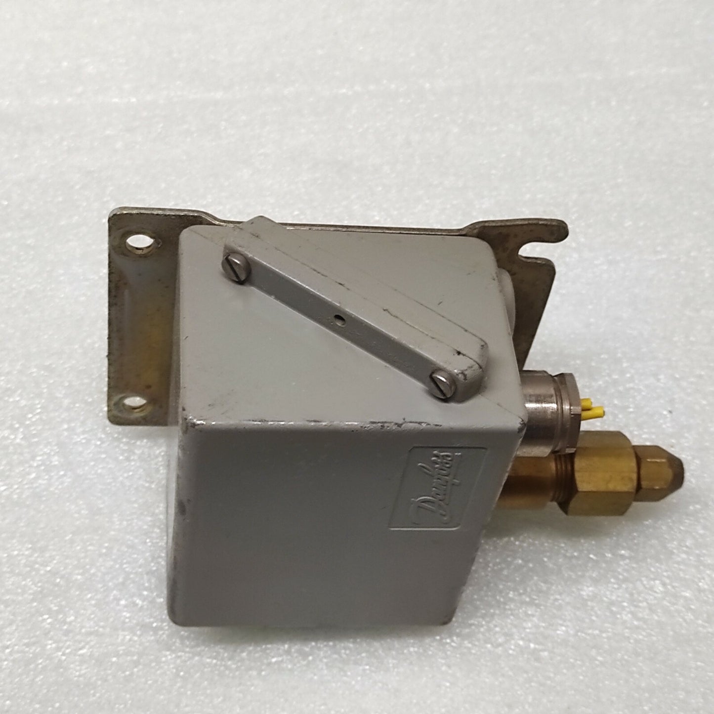 DANFOSS KPS35 PRESSURE SWITCH 060-3100 454