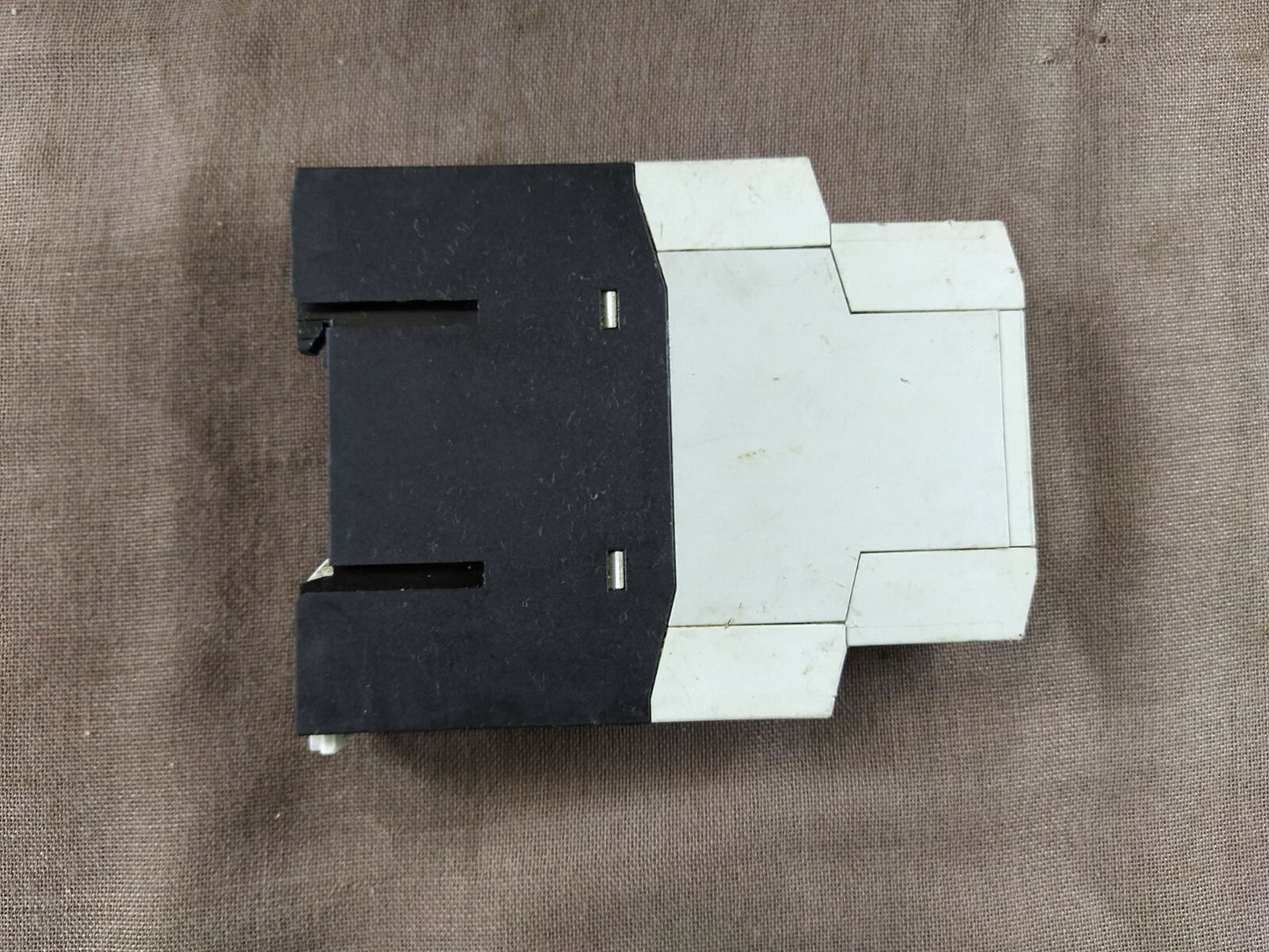 Moeller ETR4-69-A Timing Relay Multifunction 0.05s, 100h, 10 Ranges, 1 Changeove