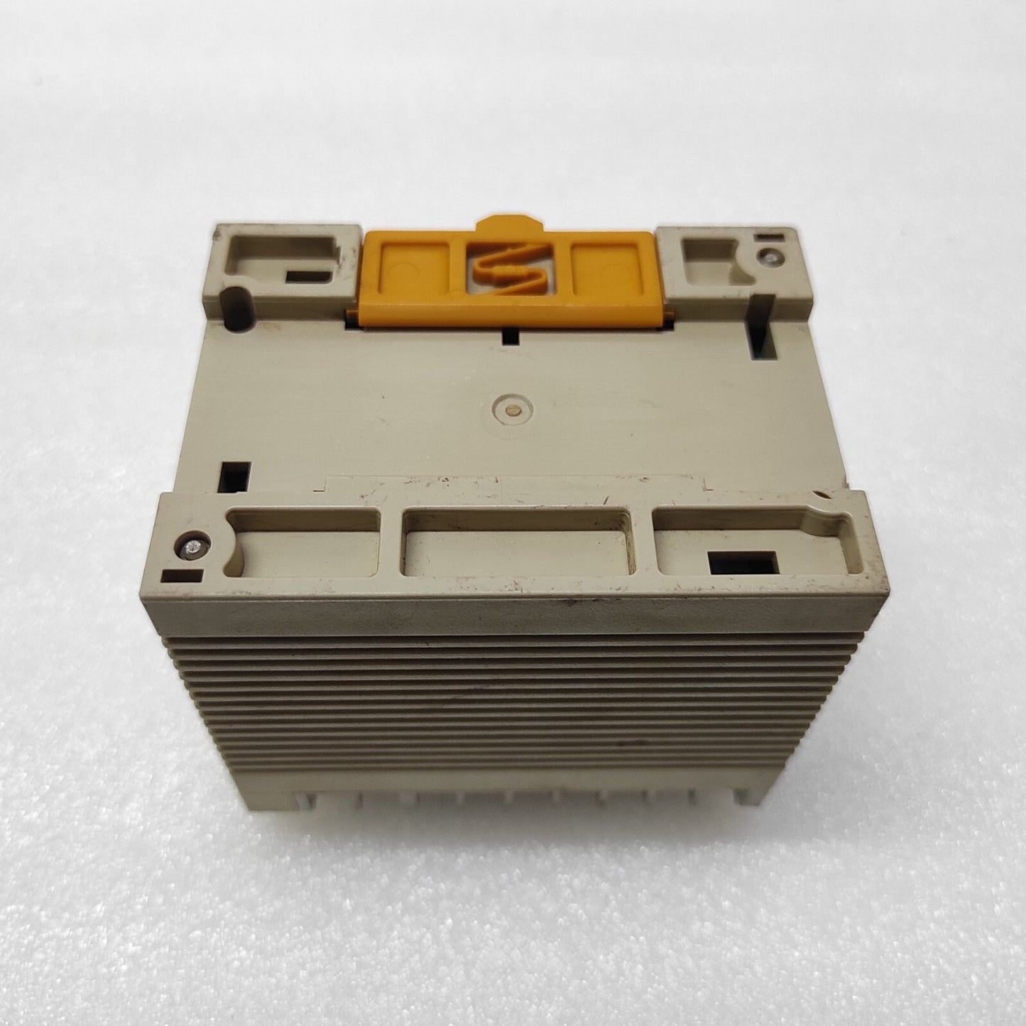 OMRON SP10-DR-A PROGRAMMABLE CONTROLLER 100-240VAC