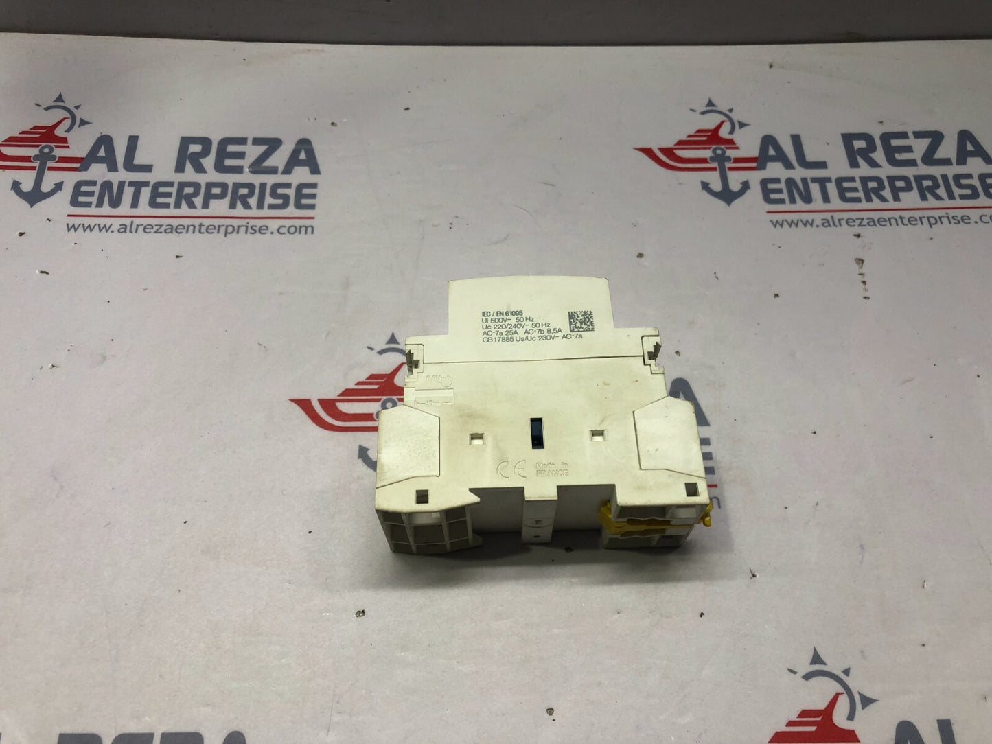 SE A9C20838 ICT 25A 2NO 2NC 220-240V CONTACTOR