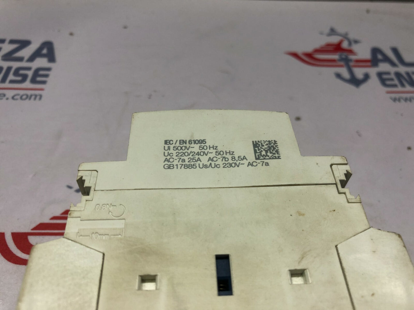 SE A9C20838 ICT 25A 2NO 2NC 220-240V CONTACTOR