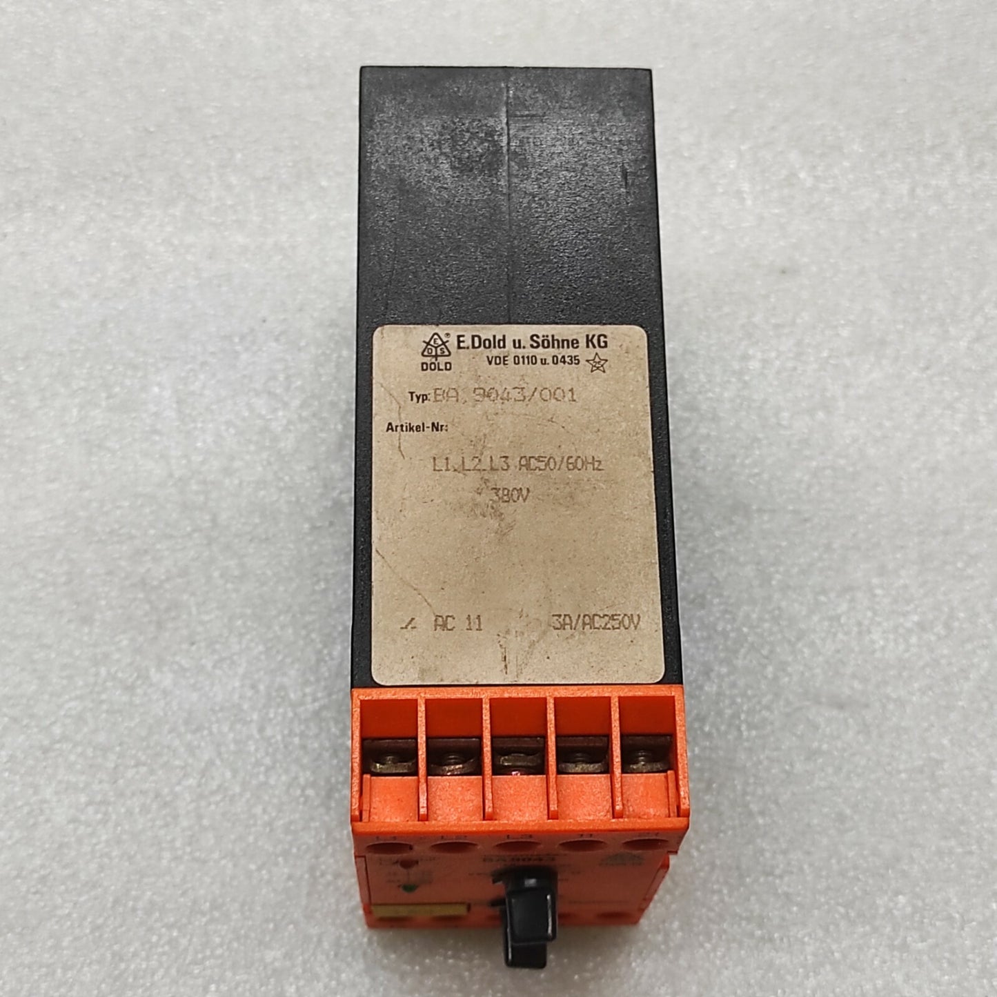 DOLD BA9043 VOLTAGE MONITORING RELAY 380V BA9043/001
