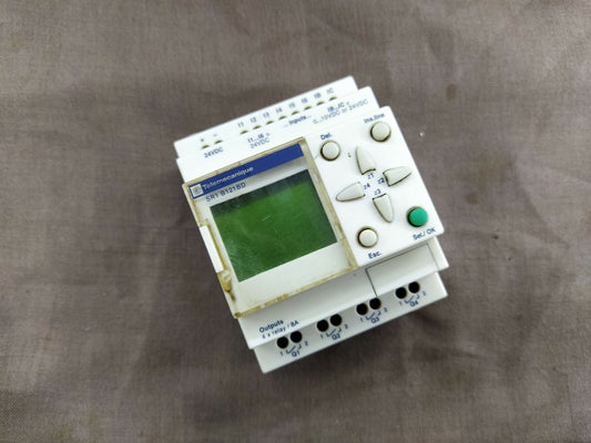 SE SR1 B121BD Relay SR1B121BD 24 VDC