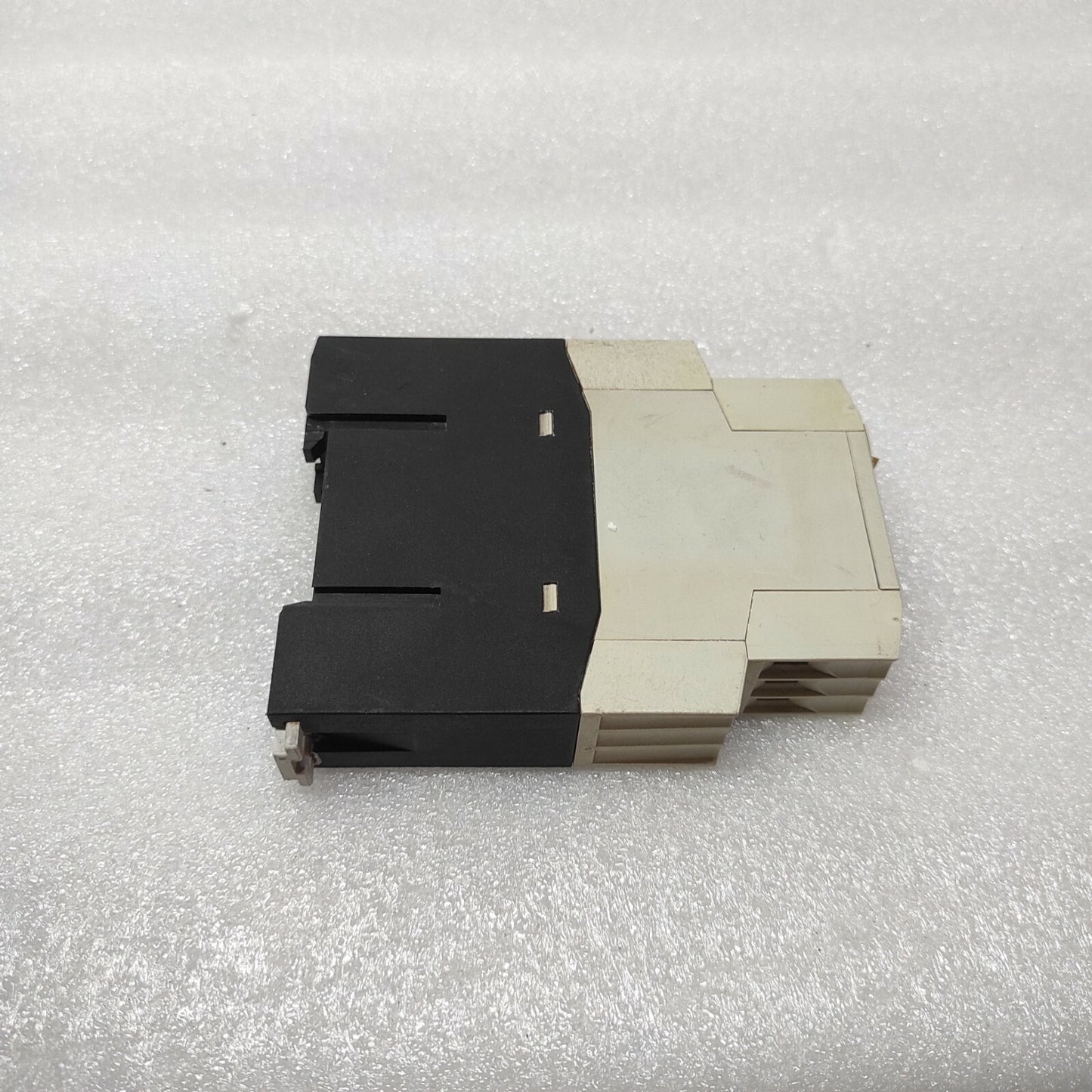 MOELLER ETS4-VS3 AMPLIFIER MODULE 24VDC