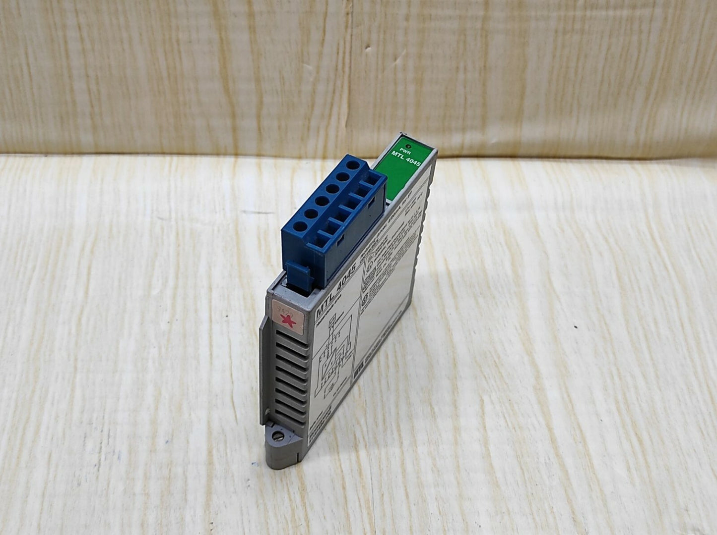 MTL 4045 Isolating Driver 4/20mA FOR I/P Converters MTL4045 Honeywell 51191696-1