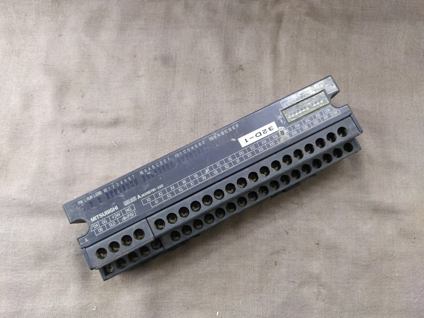 Mitsubishi Melsec AJ65SBTB1-32D 24V DC