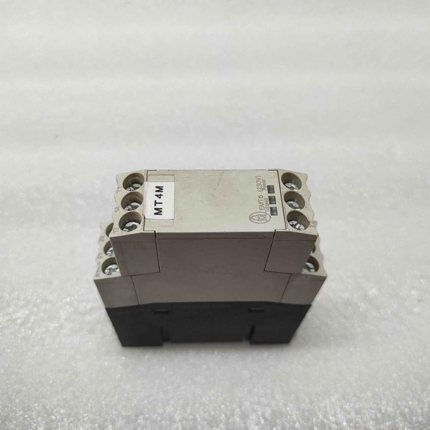 MOELLER EMT6 THERMISTOR OVERLOAD RELAY 230V