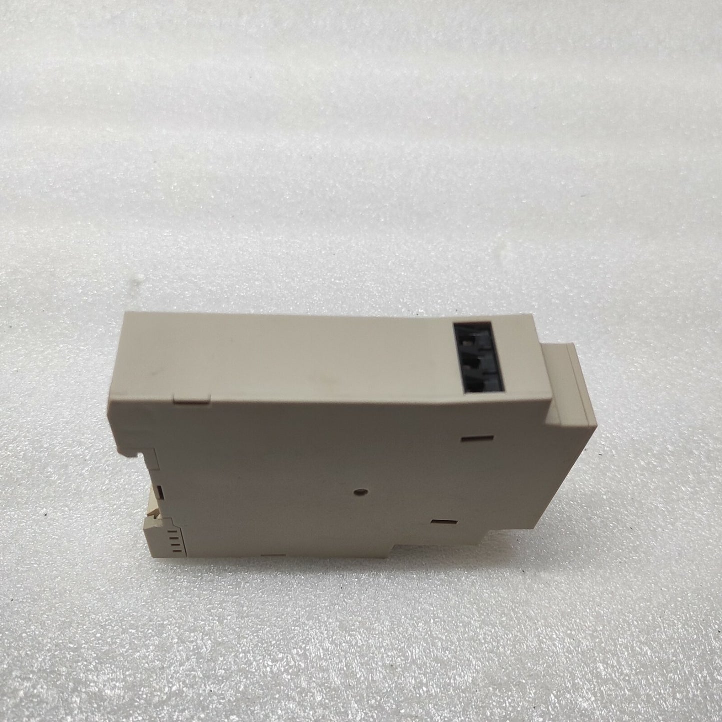 OMRON H3DE-S1 MULTIFUNCTION TIME DELAY RELAY 24-230VAC/DC