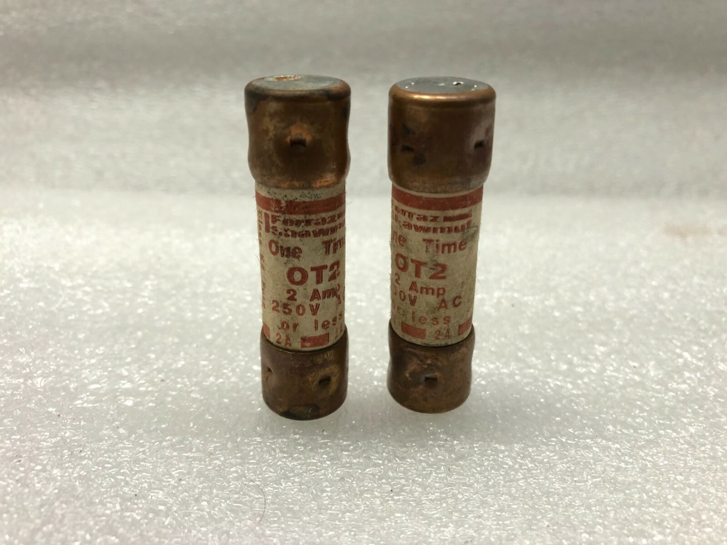 FERRAZ SHAWMUT OT2 K5 FUSE 2A 250V LOT OF 9 UNIT