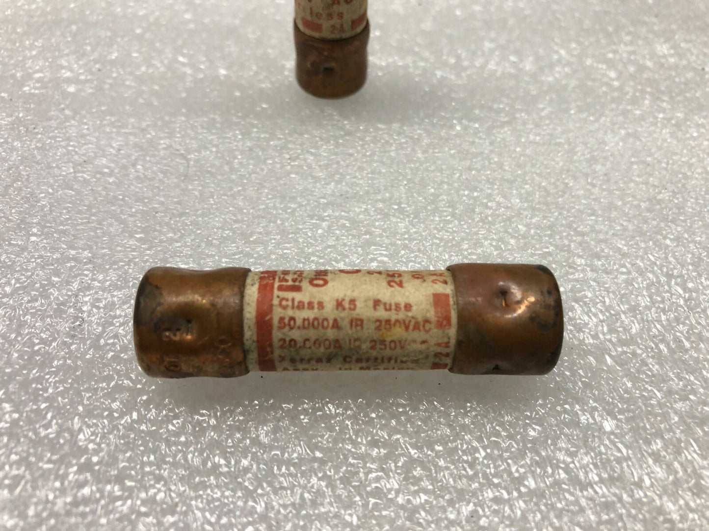 FERRAZ SHAWMUT OT2 K5 FUSE 2A 250V LOT OF 9 UNIT