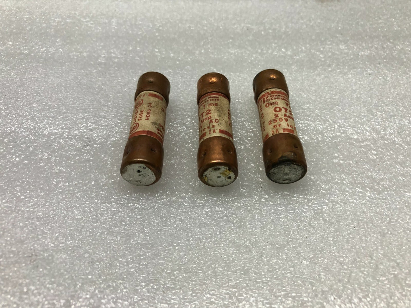 FERRAZ SHAWMUT OT2 K5 FUSE 2A 250V LOT OF 9 UNIT