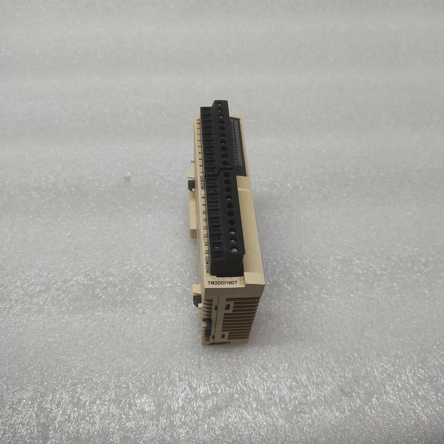SE MODICON TM2DDI16DT DISCRETE INPUT MODULE
