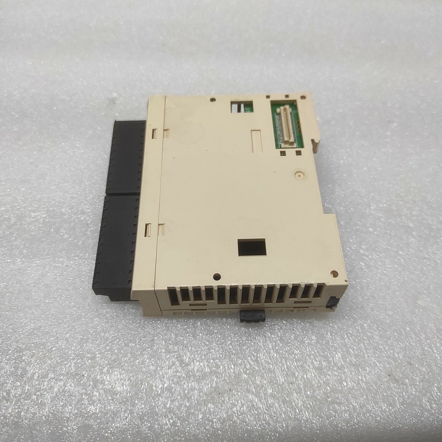SE MODICON TM2DDI16DT DISCRETE INPUT MODULE