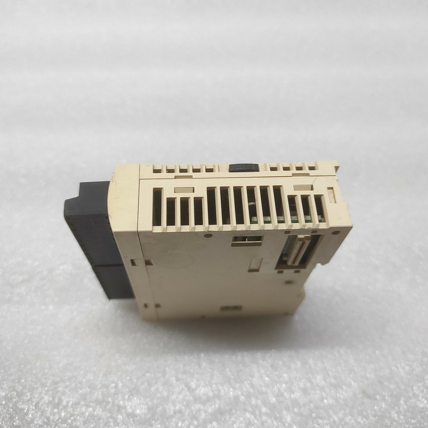 SE MODICON TM2DDI16DT DISCRETE INPUT MODULE