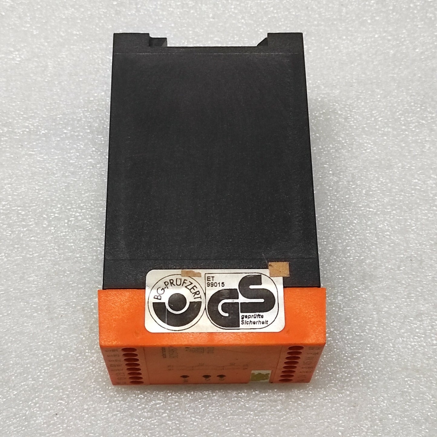 DOLD BD5987 SAFETY RELAY BD5987.02/001 230V 0040955