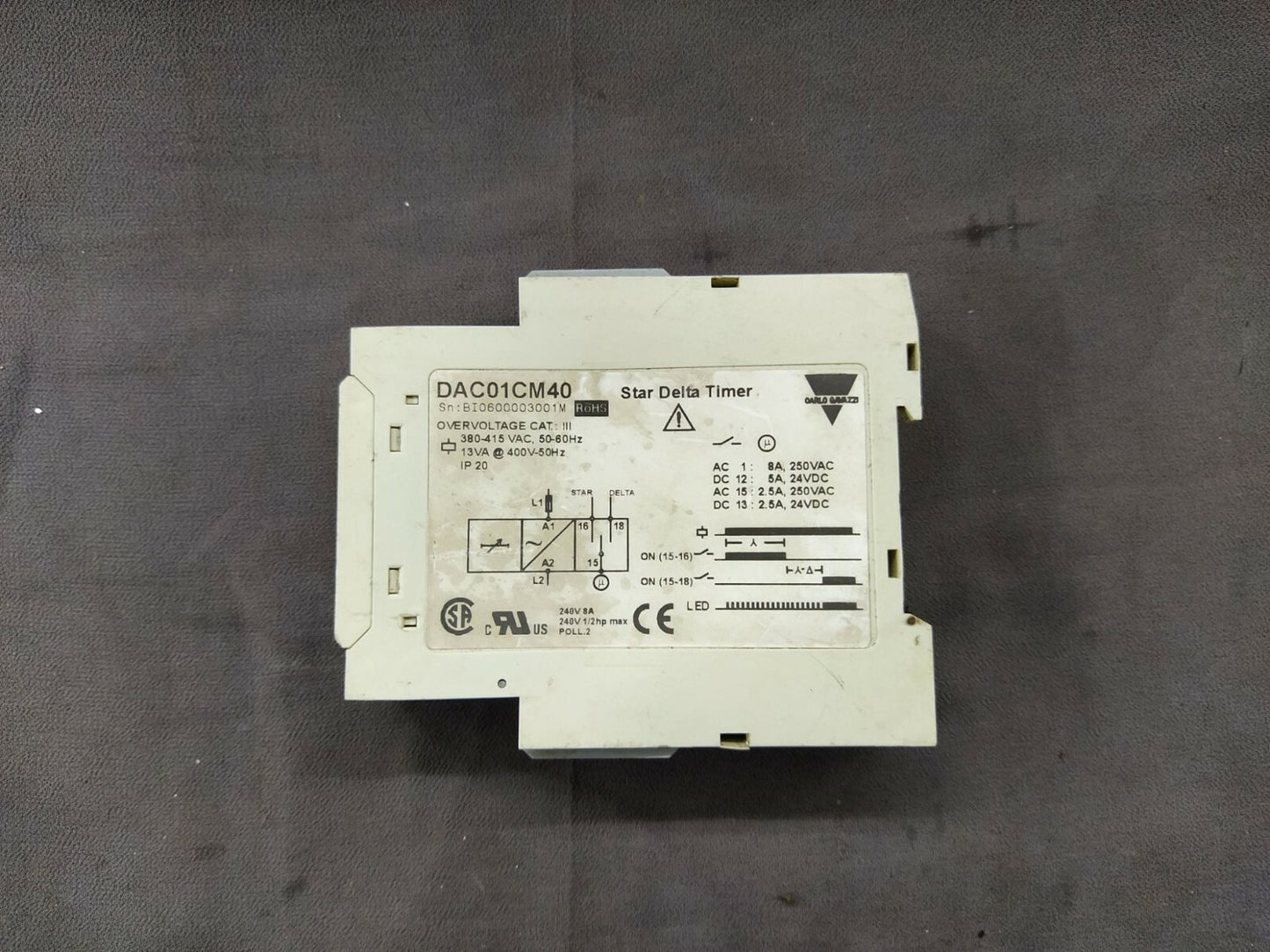 Carlo Gavazzi DAC01 Star Delta Timer DAC01CM40 380-415 VAC BODY BEND