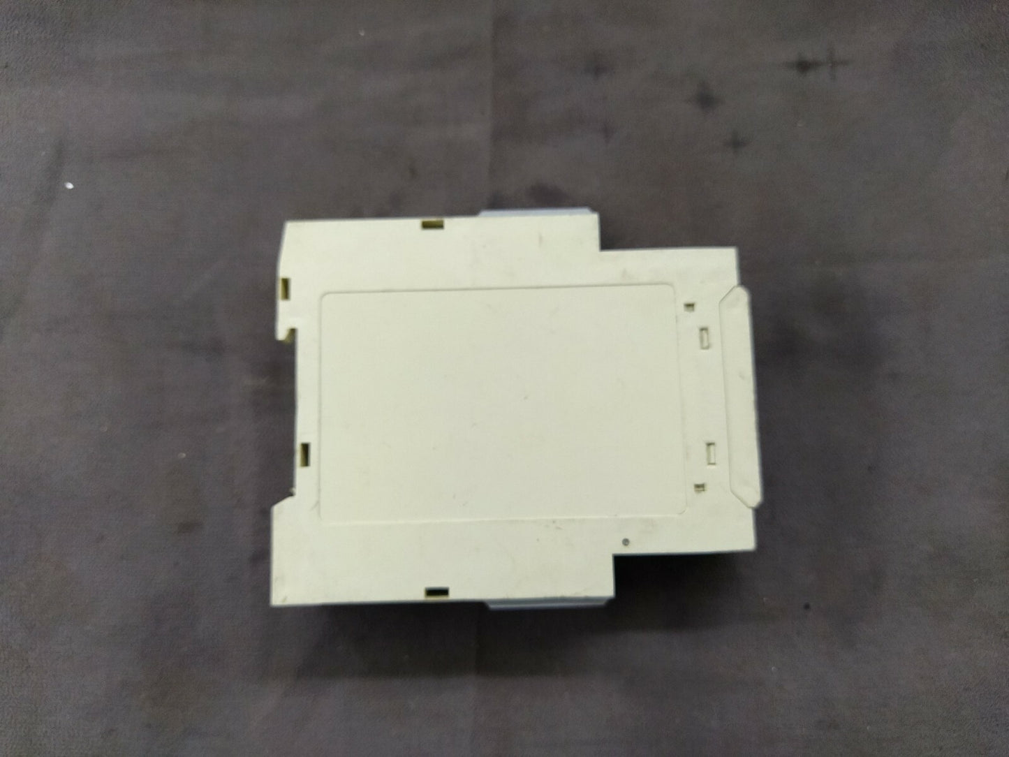 Carlo Gavazzi DAC01 Star Delta Timer DAC01CM40 380-415 VAC BODY BEND