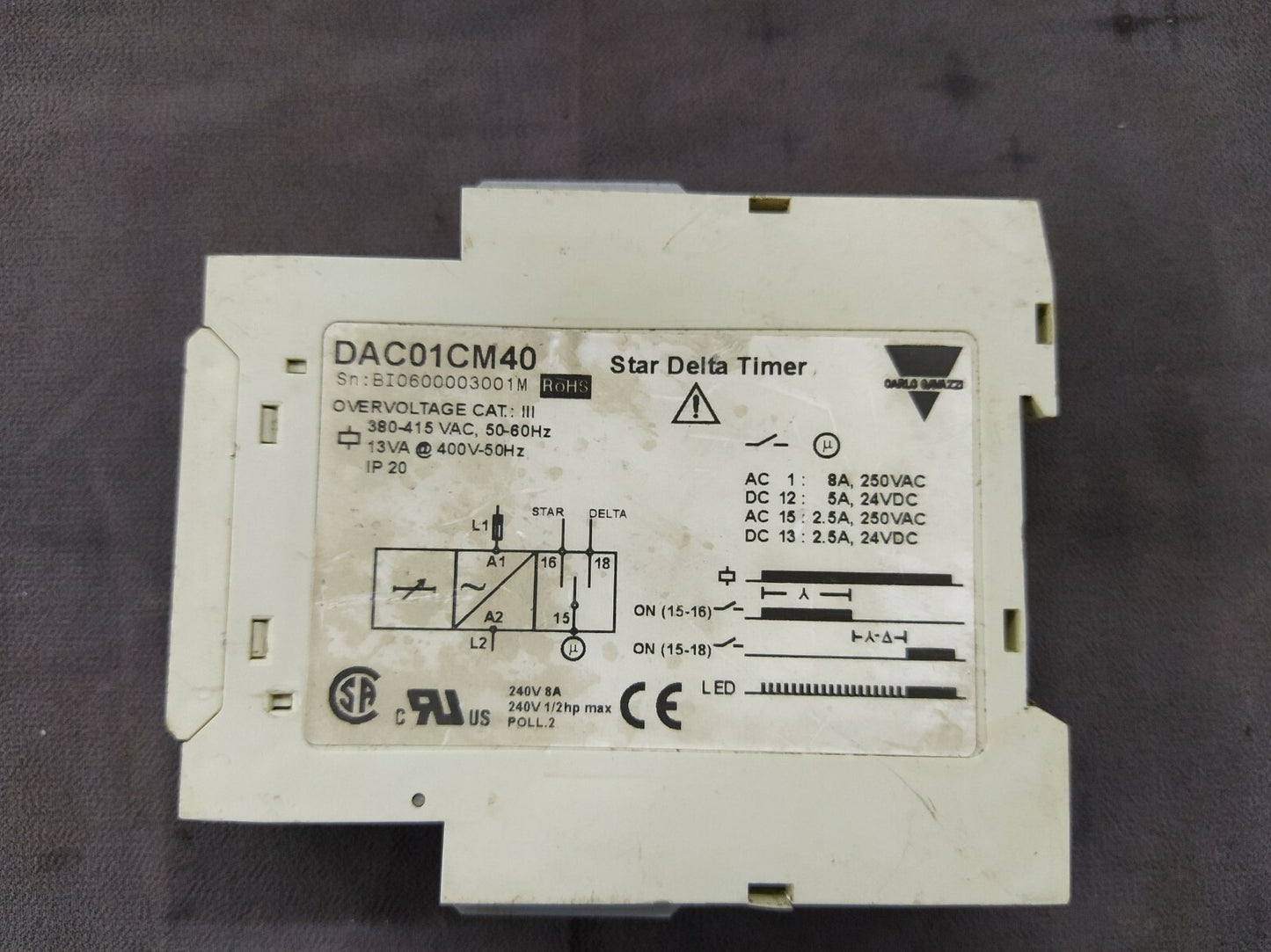 Carlo Gavazzi DAC01 Star Delta Timer DAC01CM40 380-415 VAC BODY BEND