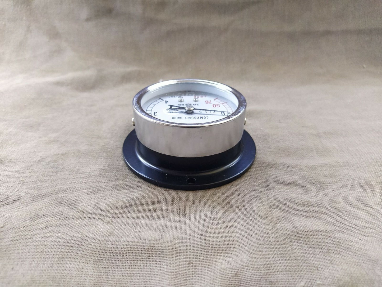 Toako Compound Gauge CL 1.5 -76 cmHg - 4 kgf/cm2 760623