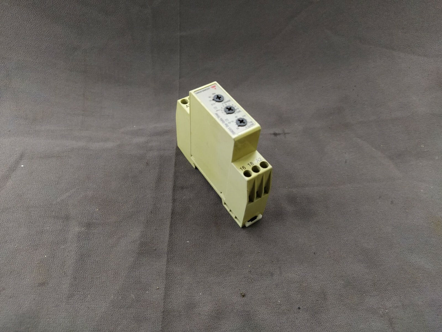 Carlo Gavazzi DAC51 Star Delta Timer DAC51CM24 24-240 VAC/DC