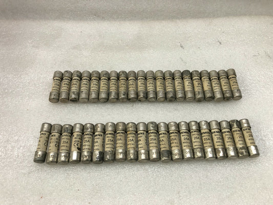 SIEMENS 3NC1025 CARTRIDGE FUSE 10X38 MM 25A 600VAC LOT OF 40 PC
