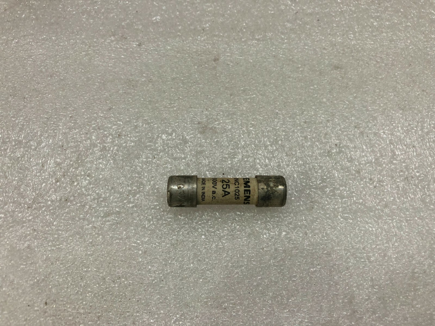 SIEMENS 3NC1025 CARTRIDGE FUSE 10X38 MM 25A 600VAC LOT OF 40 PC