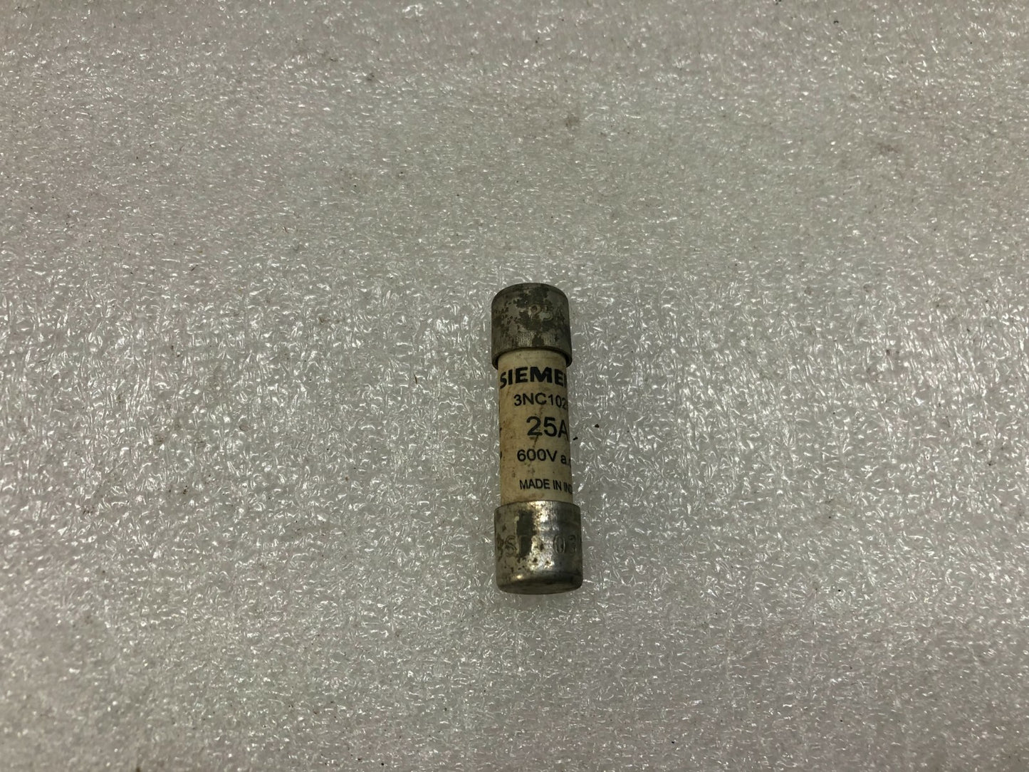 SIEMENS 3NC1025 CARTRIDGE FUSE 10X38 MM 25A 600VAC LOT OF 40 PC