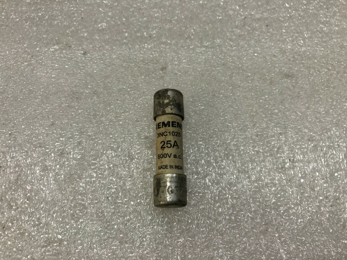 SIEMENS 3NC1025 CARTRIDGE FUSE 10X38 MM 25A 600VAC LOT OF 40 PC