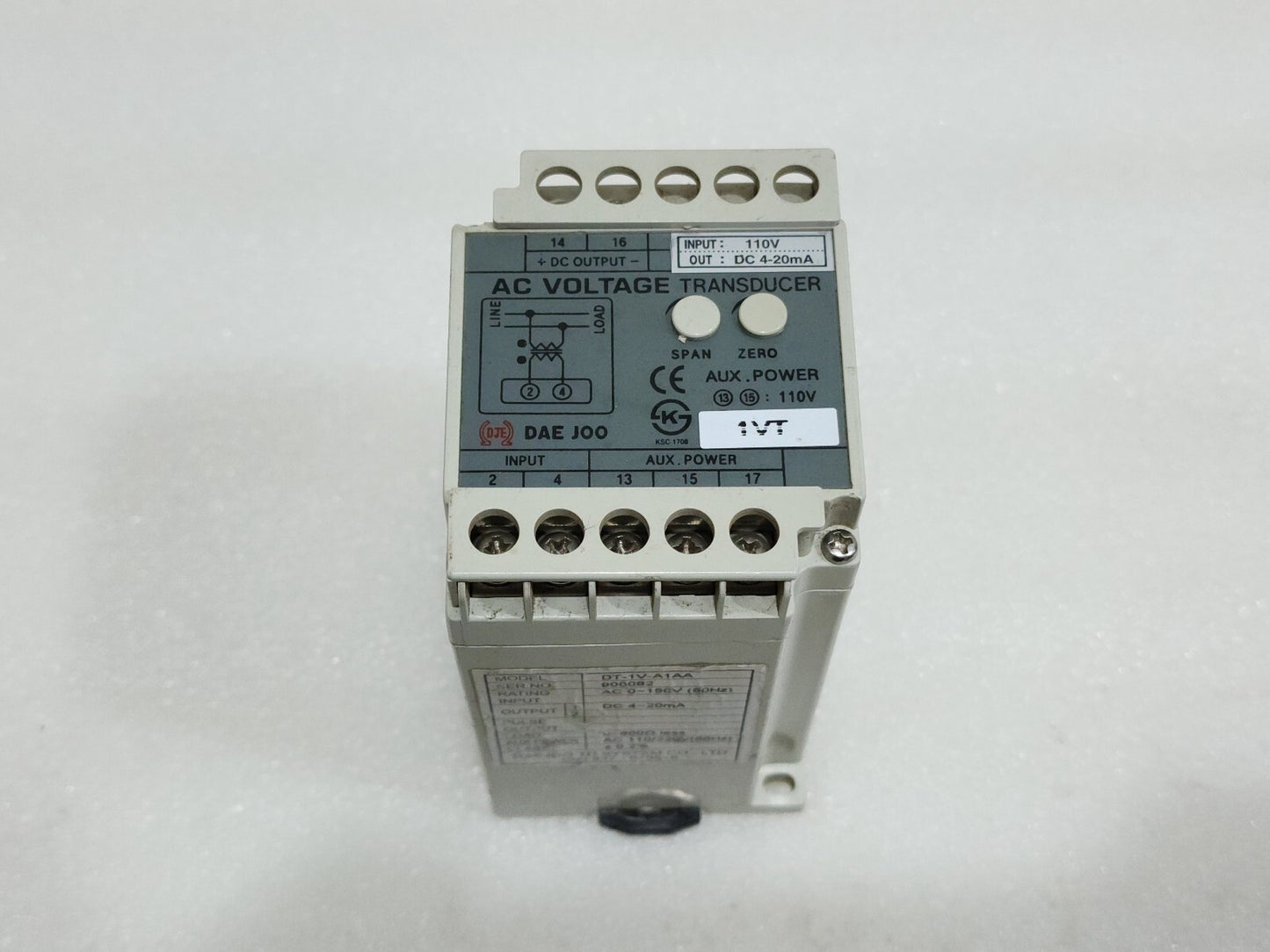 DAE JOO DT-1V-A1AA AC VOLTAGE TRANSDUCER 110-220VAC
