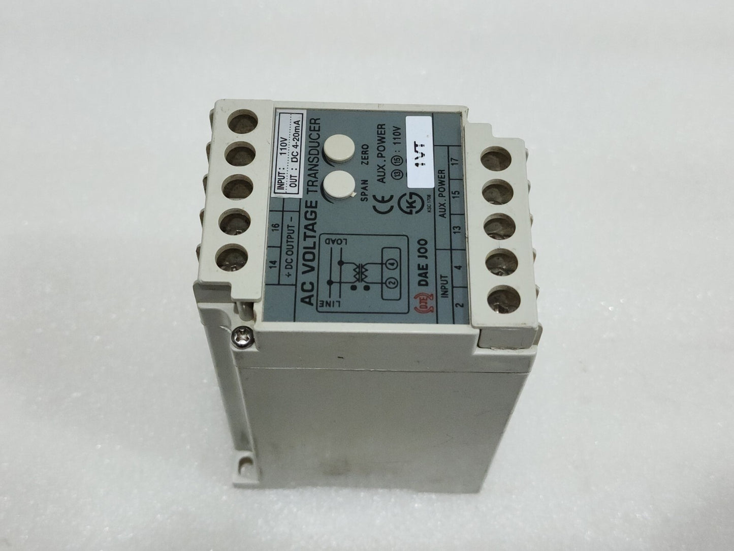 DAE JOO DT-1V-A1AA AC VOLTAGE TRANSDUCER 110-220VAC