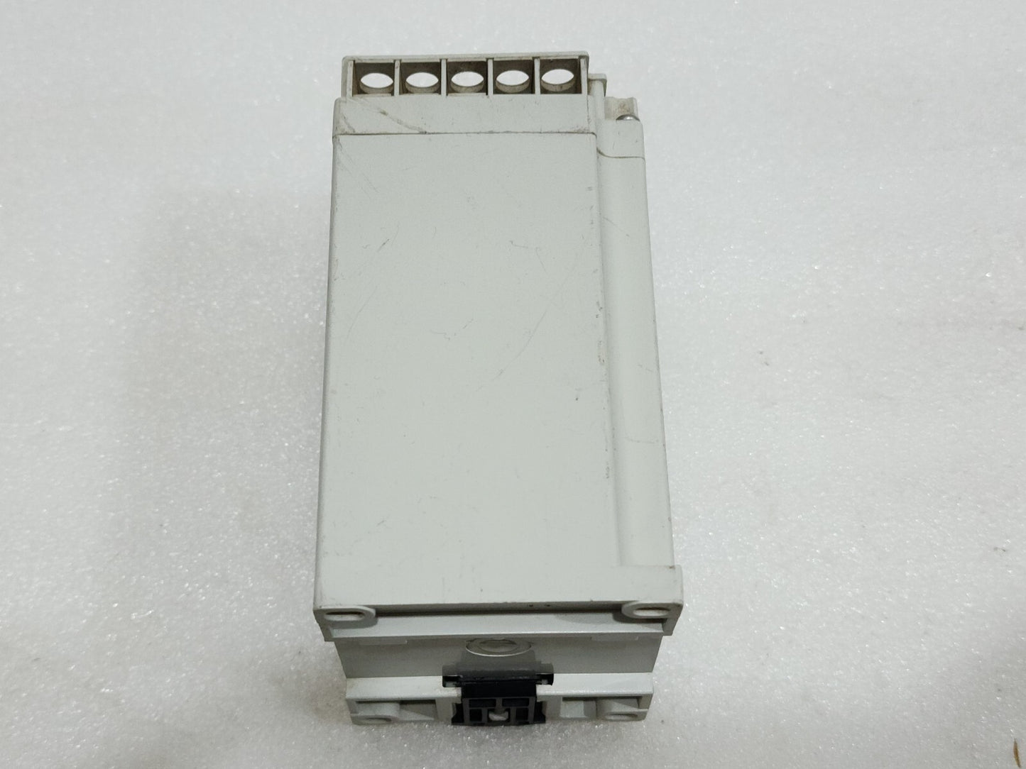 DAE JOO DT-1V-A1AA AC VOLTAGE TRANSDUCER 110-220VAC
