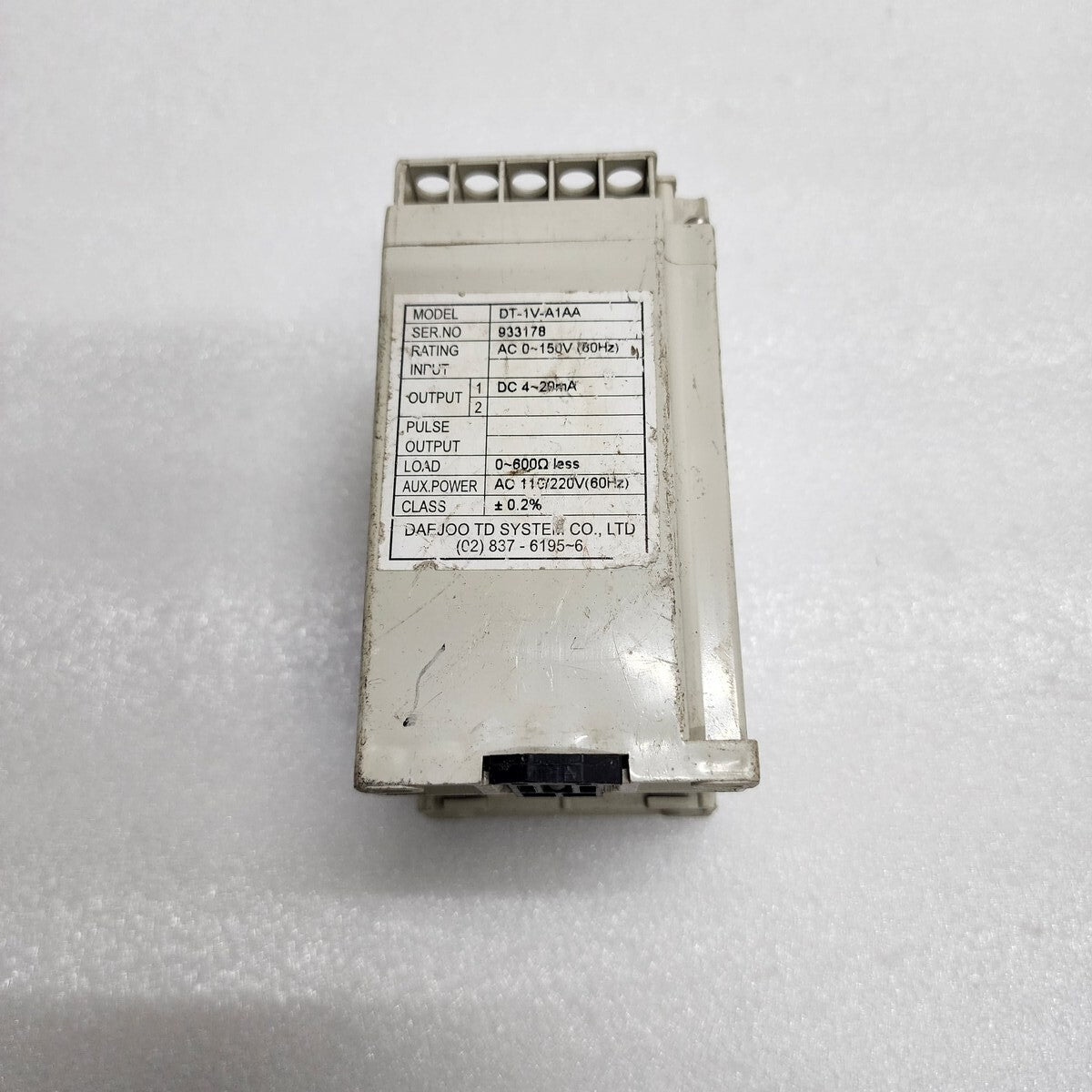 DAE JOO DT-1V-A1AA AC VOLTAGE TRANSDUCER 110-220VAC