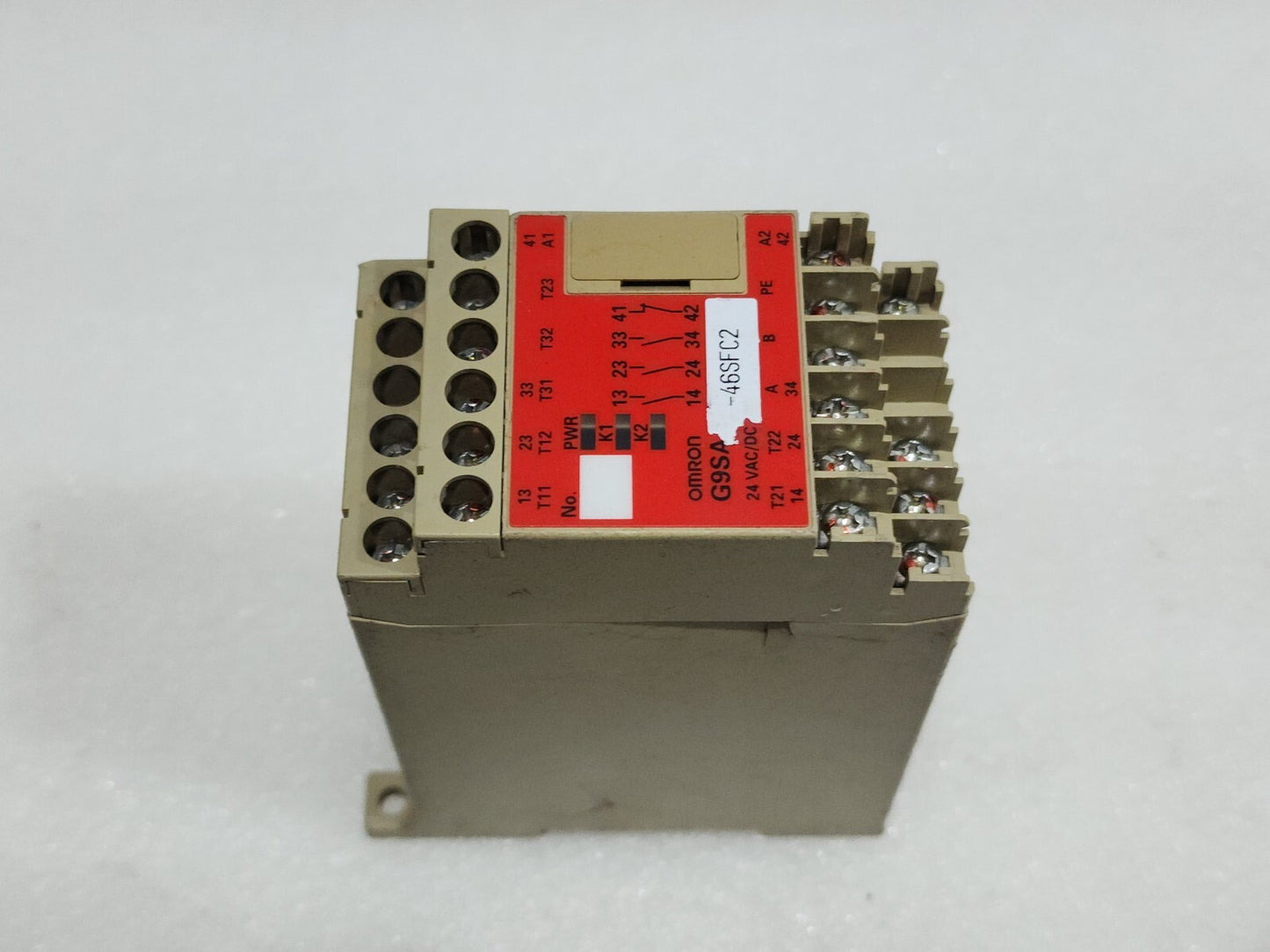 OMRON G9SA-301 SAFETY RELAY 24V AC-DC