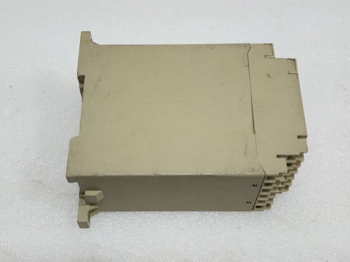 OMRON G9SA-301 SAFETY RELAY 24V AC-DC
