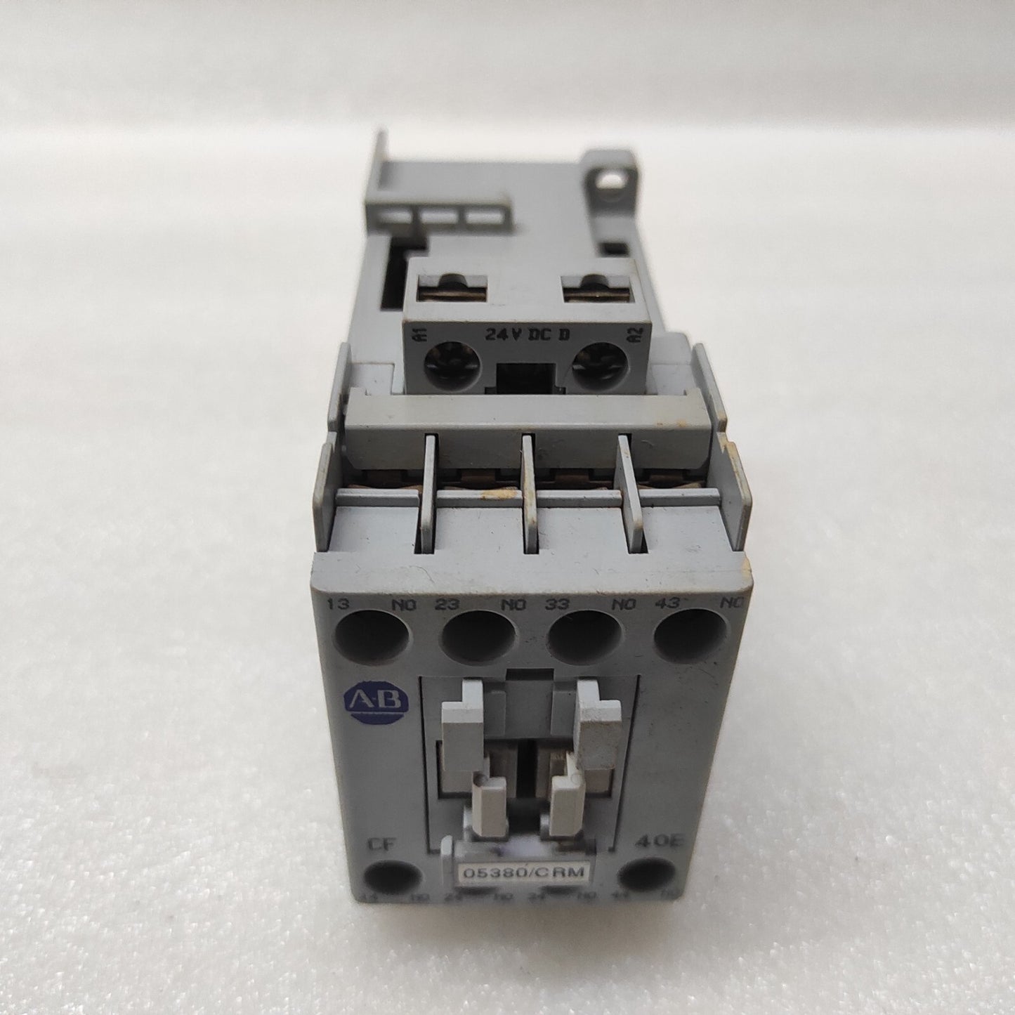 ALLEN BRADLEY CAT 700-CF400D-A MAGNETIC CONTACTOR COIL VOLTAGE 24VDC