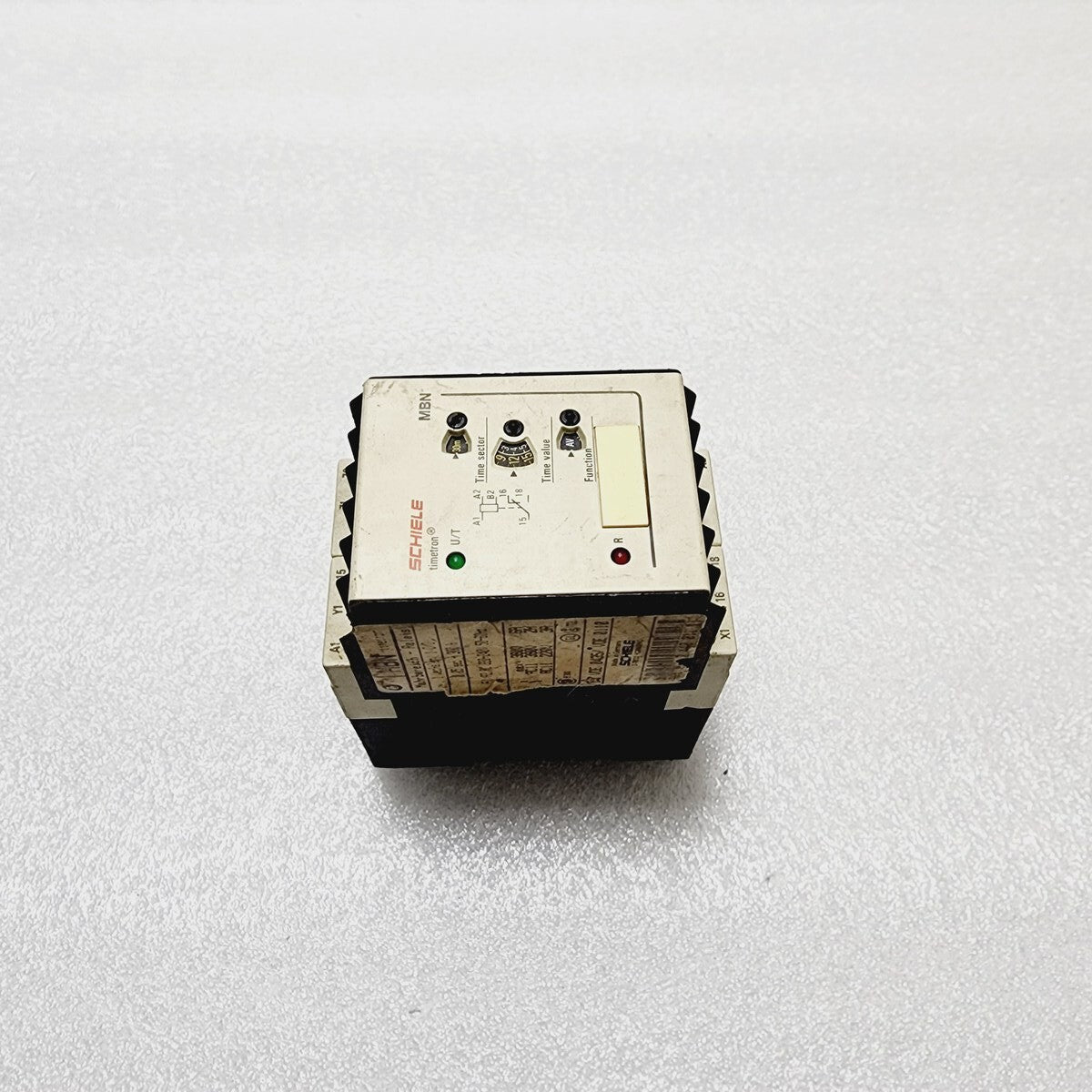 SCHIELE MBN TIMER RELAY 2.440.011.11 220-240V