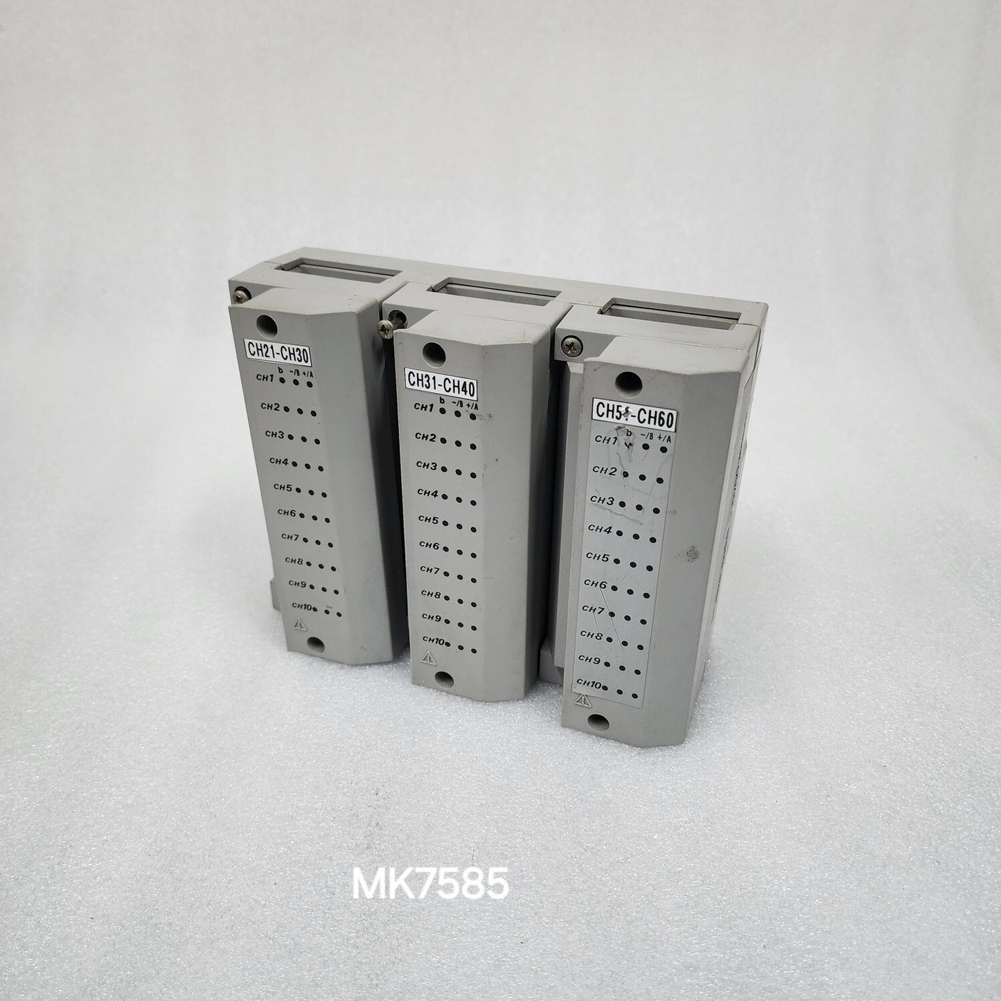 YOKOGAWA DU100-31-S1 DATA ACQUISITION UNIT 12A924374A