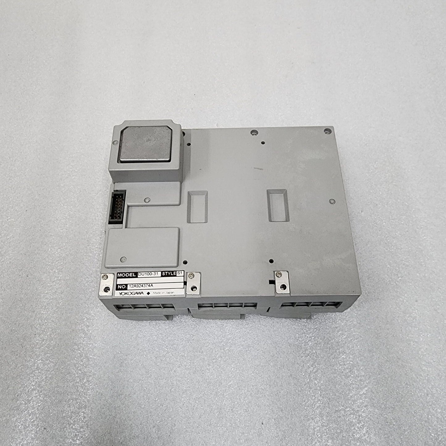 YOKOGAWA DU100-31-S1 DATA ACQUISITION UNIT 12A924374A