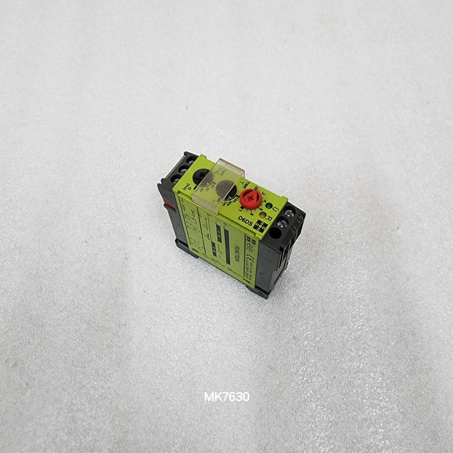 TELE D6DS TIMER RELAY 110-240VAC