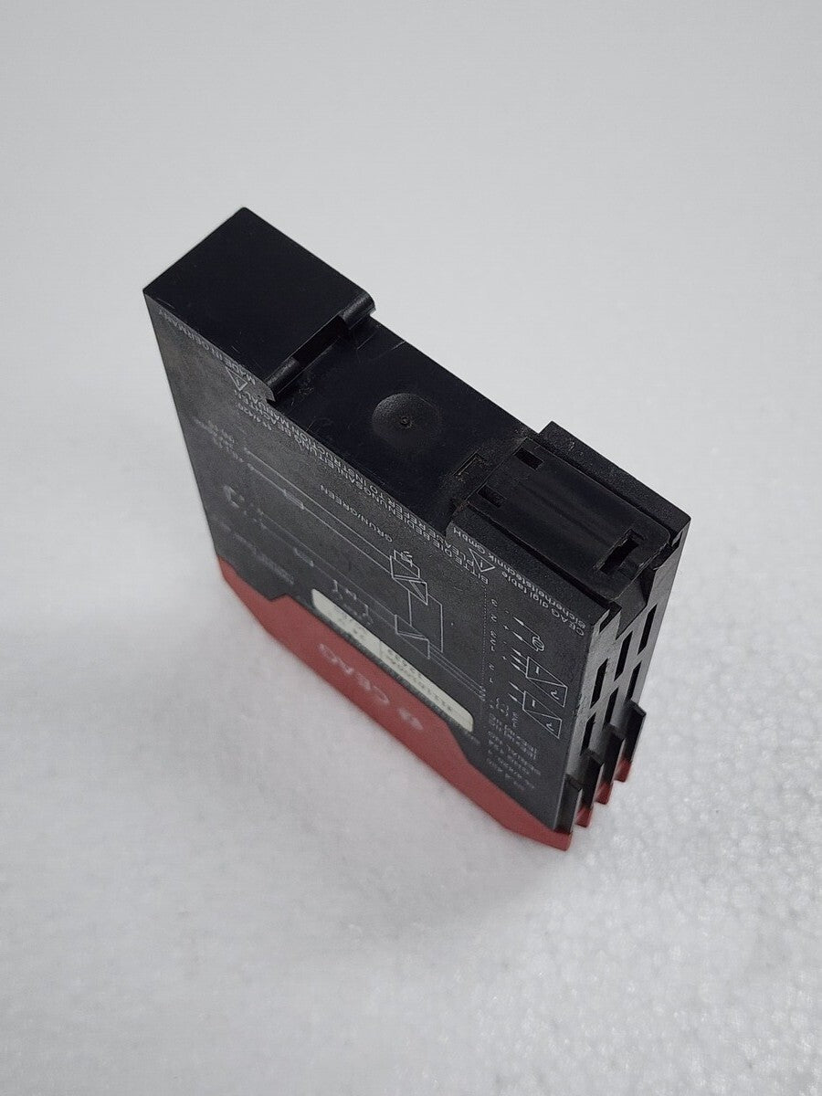 COOPER CROUSE-HINDS GHG 124 3111D1006 TRANSMITTER SUPPLY 24V ST 4 420