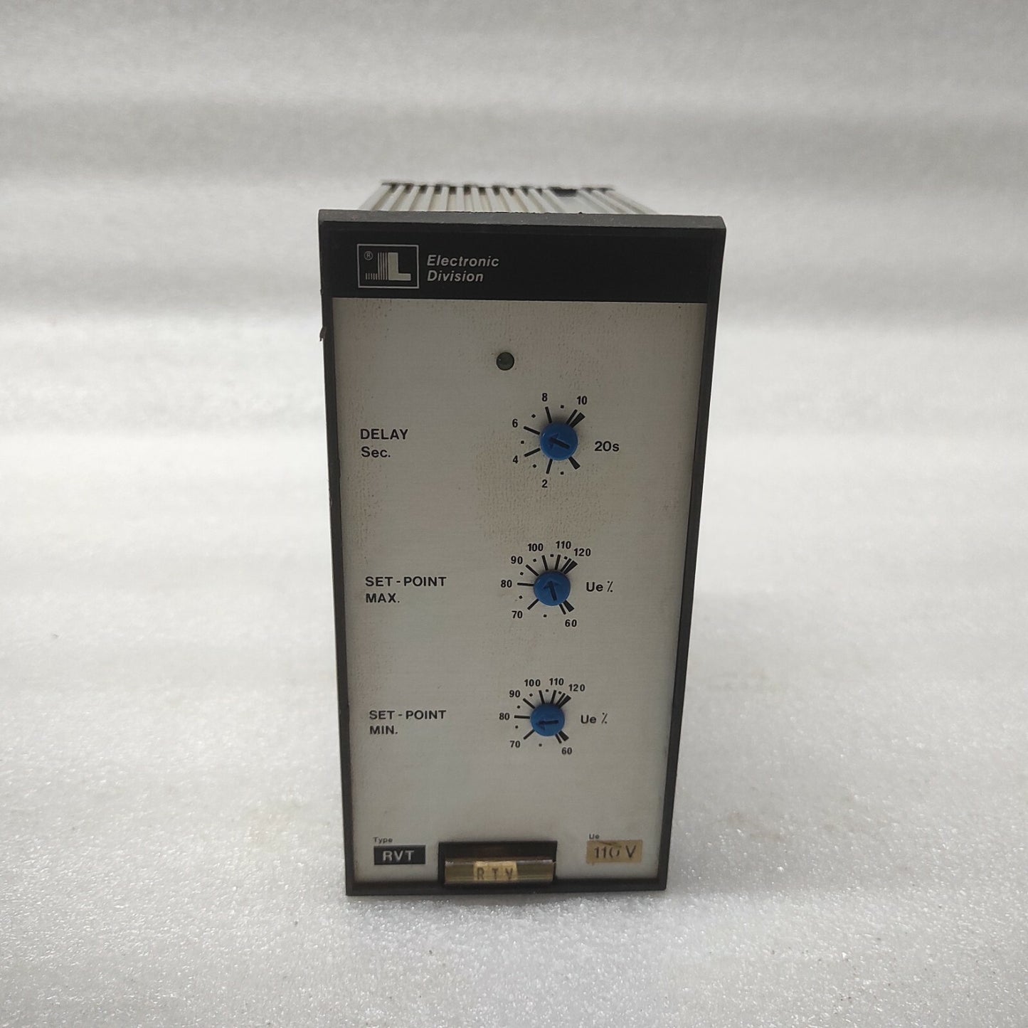LOVATO ELECTRONIC DIVISION RVT 3-PH VOLT METER 110