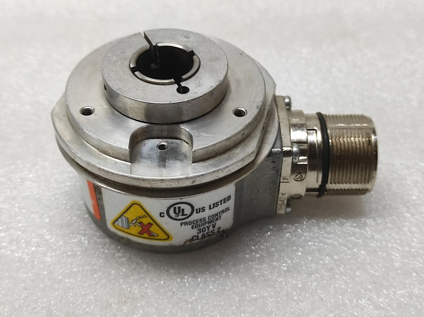 KUEBLER SENDIX 5020 INCREMENTAL ENCODER 8.5020.0A50.0512.F024 10-30VDC