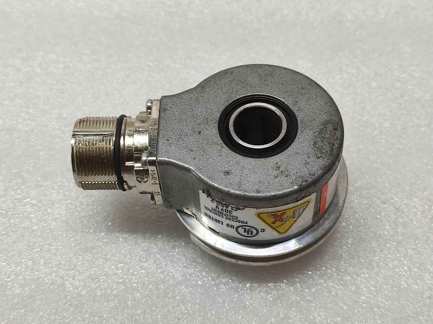 KUEBLER SENDIX 5020 INCREMENTAL ENCODER 8.5020.0A50.0512.F024 10-30VDC